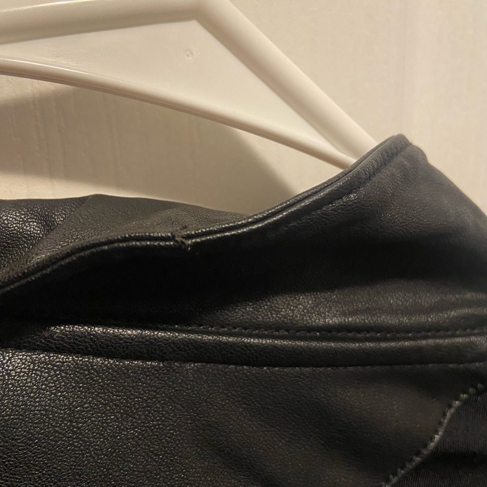 Victoria’s Secret Sport Black Faux Leather Quilted Jacket - Picture 10 of 10
